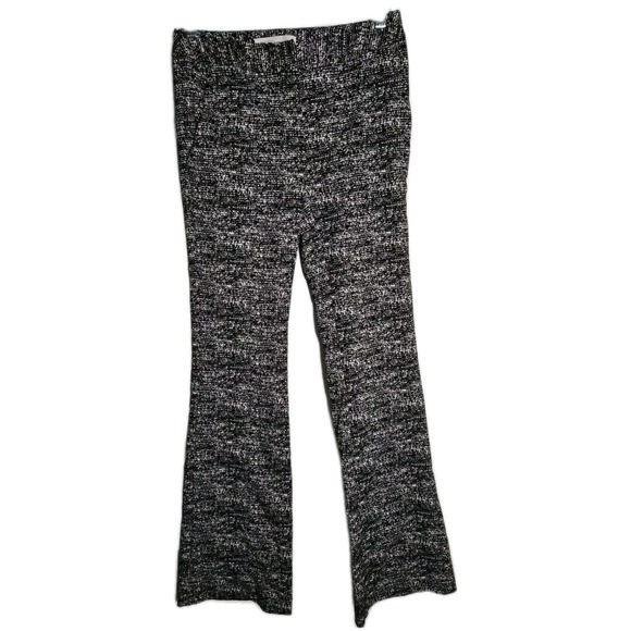 BCBGeneration Pants - BCBGeneration Women's Size 0 Black White Geometric Print Flare Leg Dress Pants‎